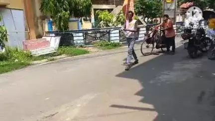ডায়মন্ডহারবার ২: স্বামী তৈলকচরণের জন্মজয়ন্তী উপলক্ষে মাথুর এলাকায় নগর পরিক্রমা করেন ভক্তরা