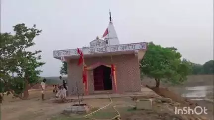 मानिकपुर: कीहुनिया के तालाब में स्थित प्राचीन देवी स्थल का प्रभाव जानकर आप हैरान हो जाएंगे