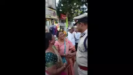 ಹುಬ್ಬಳ್ಳಿ ನಗರ: ಪೊಲೀಸ್ ಕಮಿಷನರ್ ಎನ್ ಶಶಿಕುಮಾರ್ ಅವರಿಗೆ ನಾವು ನಿಮ್ಮ ಸಂಗೀತದ ಅಭಿಮಾನಿ ಎಂದ ಜನರು