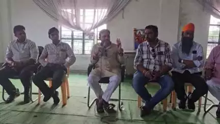 मुंगावली: भारत माता के चित्र पर पुष्प अर्पित कर ऑपरेशन सिंदूर की सफलता, भारत माता के जयघोष के साथ ज्ञानालय की बैठक आयोजित