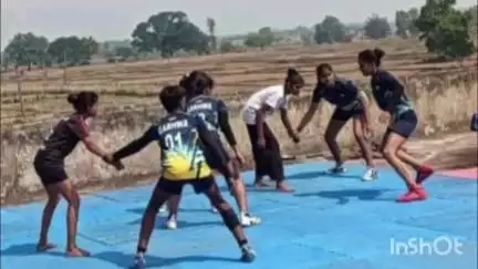 मंझिआंव: राज्यस्तरीय कबड्डी प्रतियोगिता में भाग लेगी मोरबे की टीम