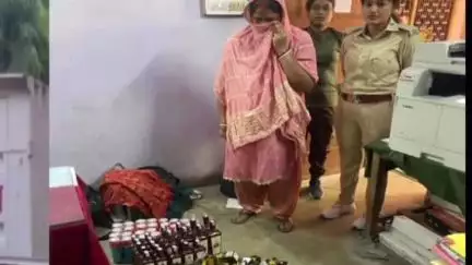 बक्सर: वीर कुंवर सिंह चेक पोस्ट पर 54 लीटर शराब के साथ महिला गिरफ्तार