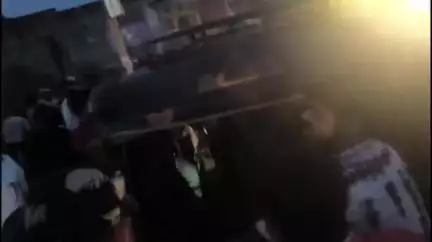 जखनिया: जलालाबाद के पास गाजीपुर-आजमगढ़ मार्ग पर भीषण सड़क हादसा, कार और बाइक की टक्कर में तीन लोग घायल
