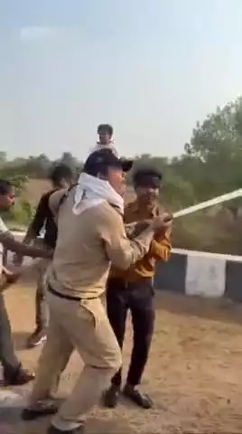 छतरपुर नगर: छतरपुर के मनु अरजरिया मामले में दोनों पक्षों पर सिविल लाइन थाने में मामला दर्ज: थाना प्रभारी