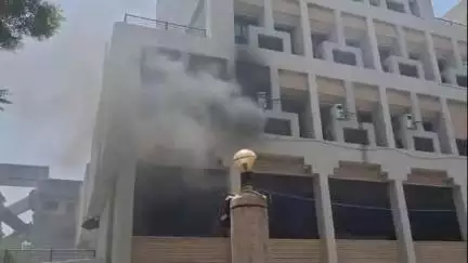 नागपूर शहर: हॉटेल गोमतीच्या रूममध्ये शॉर्टसर्किटने लागली आग