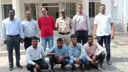 अमळनेर: पातोंडा येथील ठेकेदाराच्या भावाचा खून प्रकरणातील पाचही आरोपी मध्यप्रदेशातून अटकेत; अमळनेर पोलीसांची कारवाई