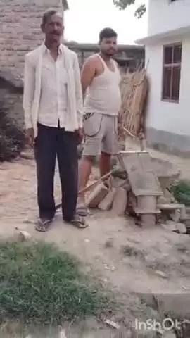 कैसरगंज: पवना गांव में लगे हैंडपंप को दुरुस्त करने की मांग कर रहे ग्रामीण, वीडियो हुआ वायरल