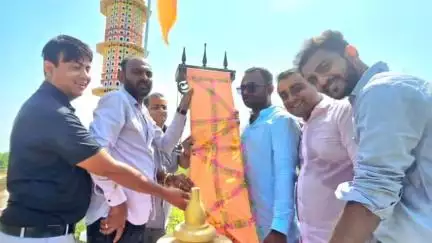रानीवाड़ा: पांचला में फूलमुक्तेश्वर महादेव मंदिर का वार्षिक उत्सव, ध्वजारोहण और महाआरती का आयोजन हुआ
