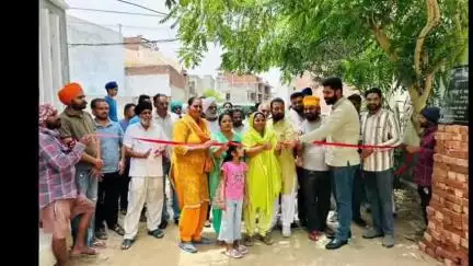 ਬਟਾਲਾ: ਬਟਾਲਾ ਵਿਖੇ ਮਹਾਜਨ ਕਾਲੋਨੀ, ਵਾਰਡ ਨੰਬਰ 31ਦੀ ਗਲੀ ਦਾ ਨਿਰਮਾਣ ਕਾਰਜ ਸ਼ੁਰੂ