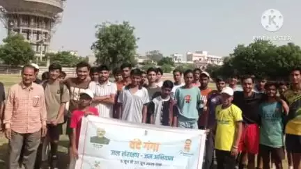 दौसा: रामकरण जोशी स्कूल से निकाली गईं प्रभात फेरी, दिया 'जल बचाओ, जीवन बचाओ' का संदेश, जिला परिषद सीईओ ने दी जानकारी