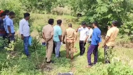 सेलू: सेलू ते पाथरी राष्ट्रीय महामार्गावरील श्रीकृष्ण नगर परिसरात आढळला अनोळखी इसमाचा मृतदेह