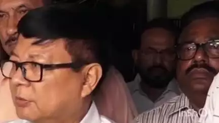 গুৱাহাটী: কংগ্ৰেছৰ প্ৰাক্তন সভাপতি ভূপেন বৰাই whatchapp গ্ৰুপ left মাৰা সন্দৰ্ভত দিছপুৰত  স্পষ্টীকৰণ বিৰোধী দলপতি দেৱব্ৰত শইকীয়াৰ