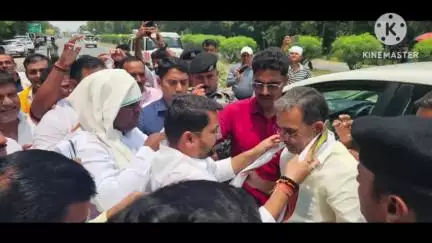 कुढ़नी: कुढ़नी प्रखंड में सांसद उपेंद्र कुशवाहा के मुजफ्फरपुर जाने पर कार्यकर्ताओं ने किया भव्य स्वागत