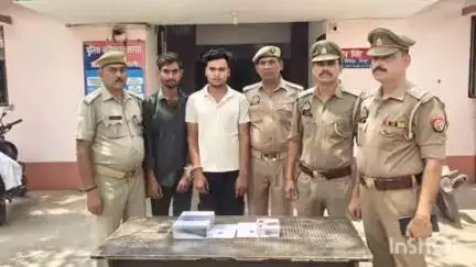 बाह: जैतपुर में पुलिस ने दो युवकों को अवैध तमंचों के साथ किया गिरफ्तार