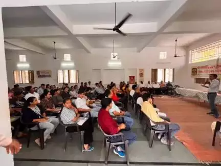 झाडोल: उदयपुर में श्रीमाली ब्राह्मण समाज संस्था मेवाड़ द्वारा करियर परामर्श एवं मार्गदर्शन कार्यक्रम का आयोजन