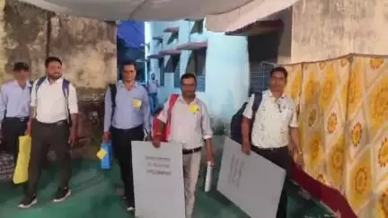 डूंगरपुर: पंचायतीराज चुनाव के तहत जिला परिषद सदस्य वार्ड संख्या 12 और आसपुर पंचायत समिति की बनकोडा सीट के लिए रविवार को हुआ मतदान