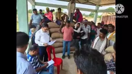 ନୂଆପଡା: ଜିଲ୍ଲାପାଳ ଙ୍କ ତରବୋଡ କୃଷି ସମବାୟ ସମିତି ଓ ଧାନ ମଣ୍ଡି ପରିଦର୍ଶନ