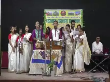 কোচবিহার ২: পুরুলিয়ার মহুল বন সাহিত্য গোষ্ঠীর বিশেষ অনুষ্ঠান অনুষ্ঠিত হলো কোচবিহার সাহিত্য সভায়