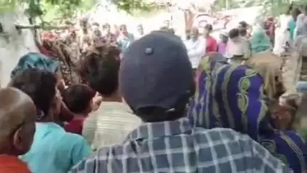 खागा: तेज़ रफ़्तार पिकअप ने बाइक सवार अधेड़ को मारी टक्कर, हादसा रिस्तेदारी से लौटते समय हुआ, धाता थाना क्षेत्र का मामला