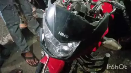 गोह: पिपरा मोड़ के समीप दो बाइक की टक्कर में एक युवक की मौत, तीन गंभीर रूप से घायल, किया गया गया रेफर