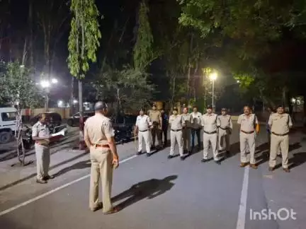 सिंगरौली: सिंगरौली में आधी रात पुलिस की नाइट कॉम्बिंग गश्त, 205 बदमाशों/आरोपियों पर कार्रवाई