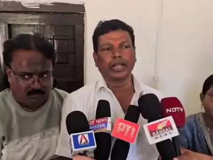 सुकमा: चित्रकोट विधानसभा के पूर्व विधायक राजमन बेंजाम ने सुकमा में राज्य सरकार के युक्तियुक्तकरण के विरोध में की प्रेसवार्ता