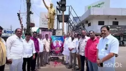 రాజేంద్రనగర్: షాద్నగర్లో బీఆర్ఎస్ ఆధ్వర్యంలో  ఎమ్మెల్యే మాగంటి గోపీనాథ్ కు నివాళి
