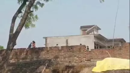 पट्टी: बैजलपुर गांव में पत्थरबाजी के मामले में 4 पुरुषों समेत 9 पर पुलिस ने दर्ज किया मुकदमा
