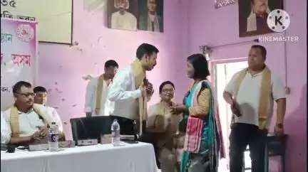 মাৰ্ঘেৰিটা: ডিগবৈত তাই আহোম যুৱ পৰিষদৰ বিশেষ অভিনন্দন অনুষ্ঠান,অংশগ্ৰহণ টাইপা কেন্দ্ৰীয় সহকাৰী সম্পাদক প্ৰাঞ্জল গগৈৰ
