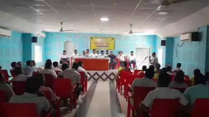 দাংতল ৰাজহ চক্ৰ: আক্ৰাছু'ৰ উদ্যোগত বাসুগাঁৱত জাতি গণনা লৈ সজাগতা সভা অনুষ্ঠিত,উপস্থিত কেএচিৰ অধ্যক্ষ হিতেশ্বৰ বৰ্মন