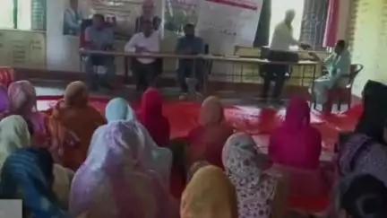 सारठ: DAO सह DHO के नेतृत्व में टीम ने सारठ प्रखंड के किसानों को कृषि की नई तकनीक की जानकारी दी
