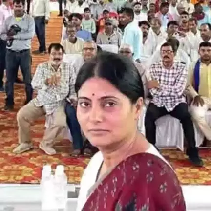 चुनार: मेड़िया में विकसित कृषि संकल्प अभियान के तहत कार्यक्रम का आयोजन, मुख्य अतिथि रहीं केंद्रीय मंत्री अनुप्रिया पटेल