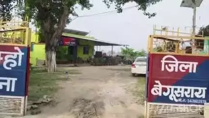 शाम्हो अकहा कुरहा: नया कुरहा गांव में घर बनाने को लेकर दो पक्षों में झगड़ा, शिकायत लेकर शाम्हो थाना पहुंचे