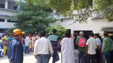 কাশীপুর: আদ্রা সাংস্কৃতিক মঞ্চের উদ্যোগে পলাশকলা নিম্ন বুনিয়াদি বিদ্যালয়ে আয়োজিত হল সঙ্গীত ও আবৃত্তি প্রতিযোগিতা