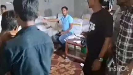 नरकटिया: नरकटिया के विधायक डॉ शमीम अहमद ने रविवार को बकरीद के मौके पर क्षेत्र के लोगों व कार्यकर्ताओं के लिए भोज का आयोजन किया