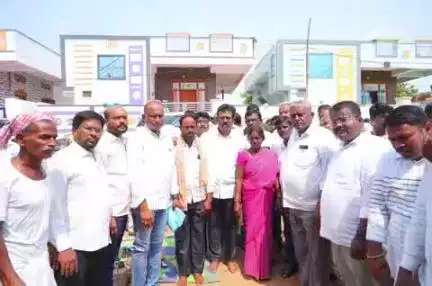 దేవరకద్ర: కాంగ్రెస్ ప్రభుత్వంలో నిరుపేదలకు ఇందిరమ్మ ఇండ్లను అందించడం మా బాధ్యత ఎమ్మెల్యే మధుసూదన్ రెడ్డి