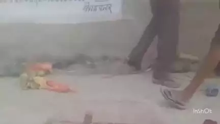 छिबरामऊ: गदनापुर गांव में आंगनवाड़ी कार्यकत्रियों के पोषाहार बेचने का ग्रामीणों ने किया विरोध, वीडियो वायरल