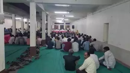 ઝાલોદ: લીમડી માળી સમાજની વાડી ખાતે માળી સમાજ દ્વારા ચૂંટણી લક્ષી મીટીંગ યોજાઈ