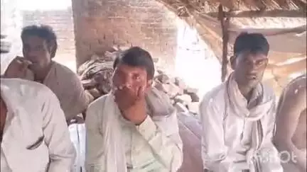विजयपुर: खाद्यान्न वितरण में लापरवाही से ग्रामीण परेशान, ग्राम पंचायत लक्ष्मणपुर में राशन समय पर न मिलने की शिकायत