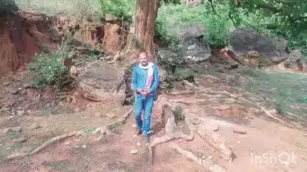 लातेहार: असली नक्सली समर्थक कौन: खाना खिलाने वाले ग्रामीण या नक्सलियों का पैसा बिजनेस में लगाने वाले?
