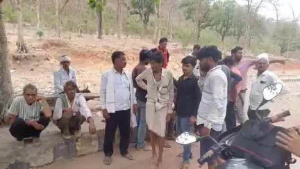बड़ा मलेहरा: सूरजपुरा कला ग्राम: कैंसर से पीड़ित अधेड़ ने फांसी लगाकर की आत्महत्या
