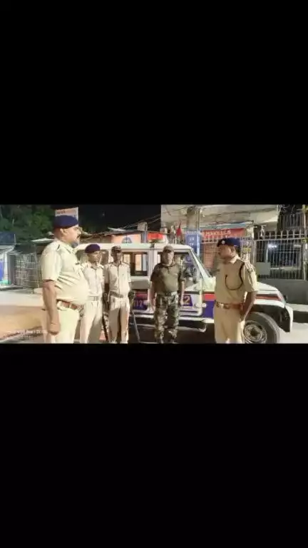 DGP महोदय के आदेशानुसार जिले के SP/SDPO/CI/SHO द्वारा मुख्य सड़कों पर भ्रमणशील रहते हुए सघन वाहन चेकिंग की जा रही है।