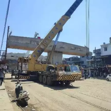 नूरपुर: जसूर व्यापारिक कस्बे में फ्लाईओवर निर्माण में तेजी आने से व्यापारियों की बढ़ी आस, लंबे समय से प्रभावित हो रहा कारोबार