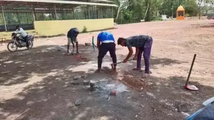 दमोह: जागेश्वरनाथ कॉरिडोर निर्माण के लिए पर्यटन विभाग की टीम बांधकपुर पहुंची, नाप लेआउट का कार्य शुरू