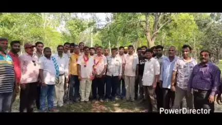 अमदाबाद: गुज्जी महानंद टोला गांव में किसान जनजाति सेवा संघ का चुनाव सम्पन्न, तपन मंडल फिर बने अध्यक्ष