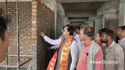 नैनीताल: सांसद अजय भट्ट ने नैनीताल के गेठिया में 100 बेड के निर्माणाधीन मानसिक चिकित्सालय का किया स्थलीय निरीक्षण