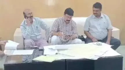 ବିଜେପୁର: ବୁର୍ଲା ସ୍ଥିତ ଅଶୋକ ନିବାସ ଠାରେ ବିଜେପୁର ବିଧାୟକଙ୍କ ତତ୍ତ୍ୱାବଧାନରେ ସମୀକ୍ଷା ବୈଠକ ଅନୁଷ୍ଠିତ