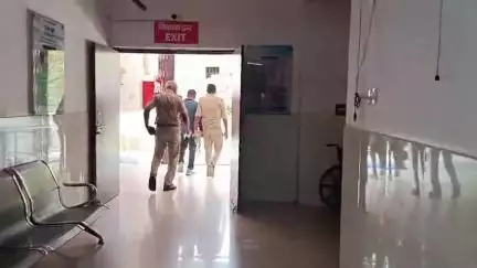 नोखा: लेवड़ा पूर्वी टोला में संतरा देवी और उसकी बेटी की हत्या करने वाले आरोपी को पुलिस ने गिरफ्तार कर भेजा जेल