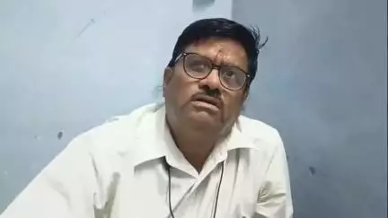 पन्ना: कनिष्ठ अभियंता शिवकीर्ती शुक्ला ने उपभोक्ताओं से की अपील, समय पर जमा करें विद्युत बिल