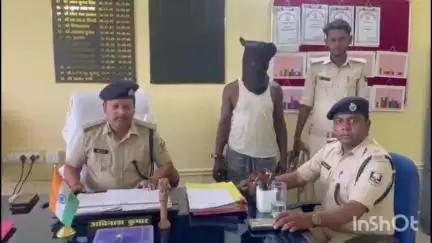 उदाकिशुनगंज: तिरासी गांव में पिता ने पुत्र को गोली मारकर की हत्या, रविवार को एसडीपीओ ने की प्रेस कॉन्फ्रेंस